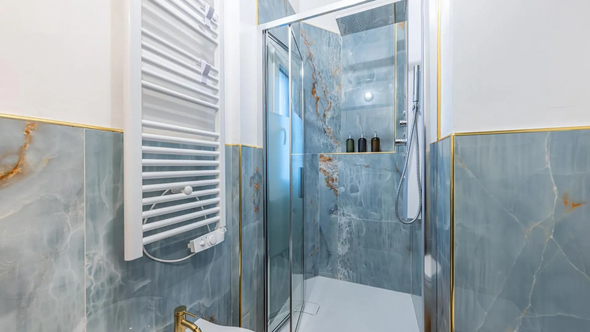 Canva Suite Near Sacco Hospital Milan Apartment